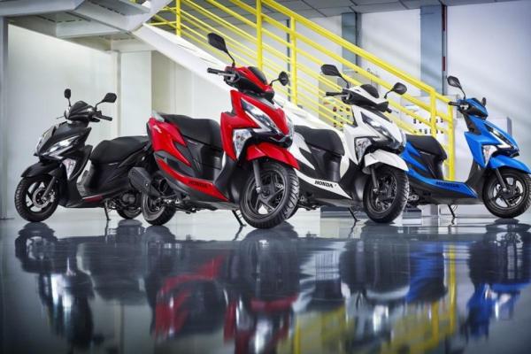 Baratinhas e irresistÃ­veis: conheÃ§a o novo trio de scooters elÃ©tricas da Honda